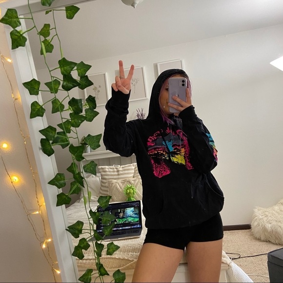 Urban Outfitters Oversized Graphic Black Hoodie - Picture 7 of 7